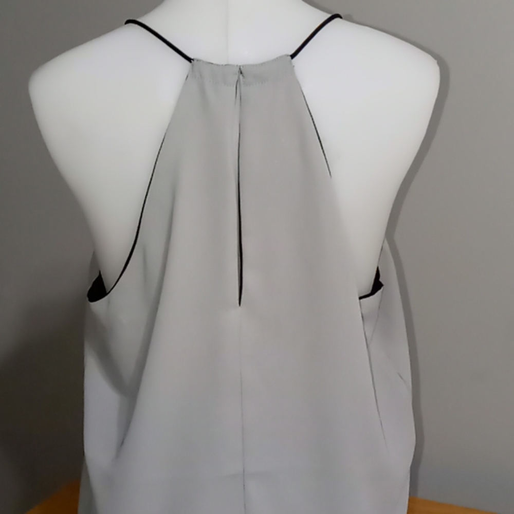Express Top - Picture 3 of 6